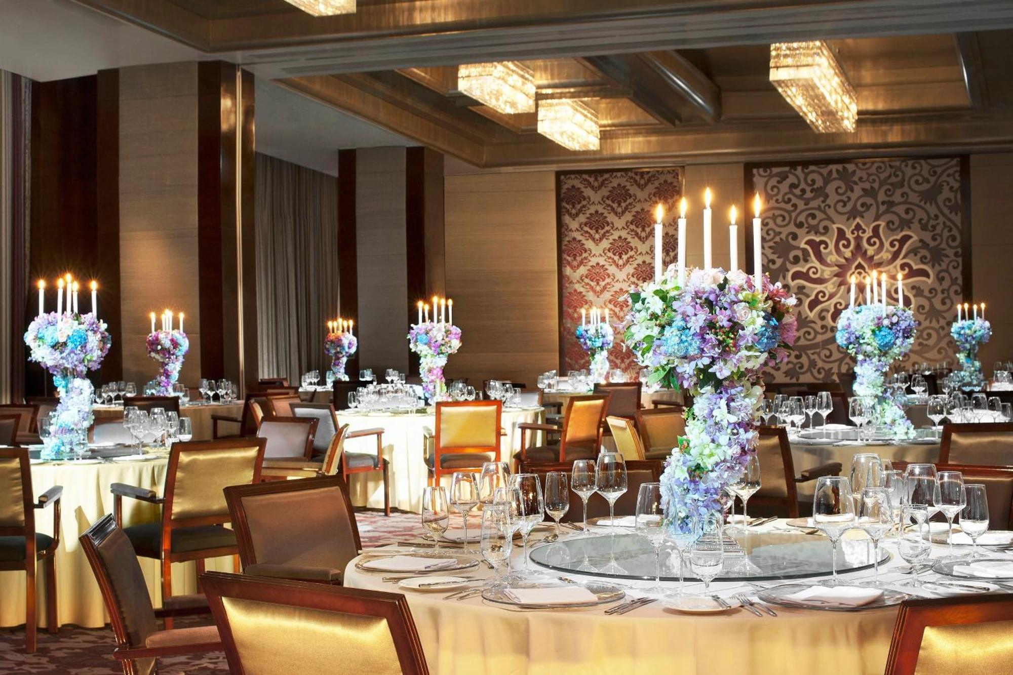 The St. Regis होटल 5*