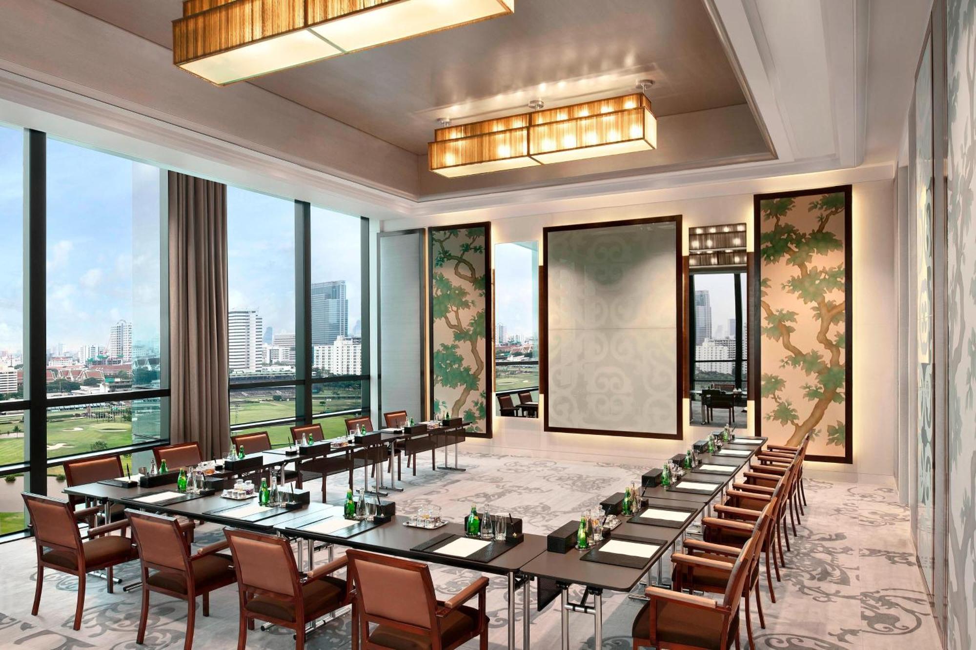 Отель The St. Regis 5*