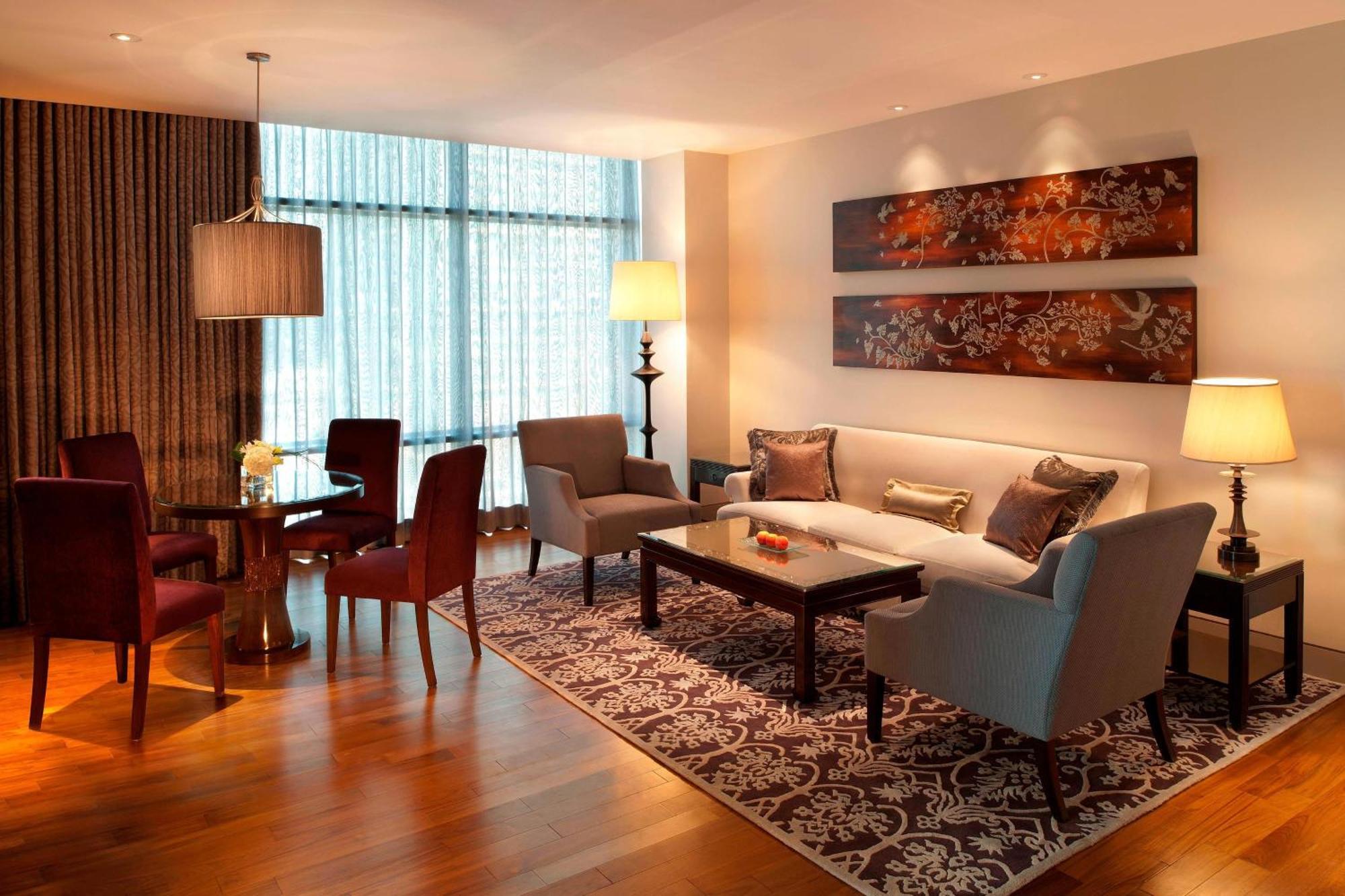 The St. Regis Отель